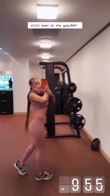 stormreid - Happy saturday