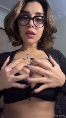 zeliharida - Wanna see the uncensored version?😋
