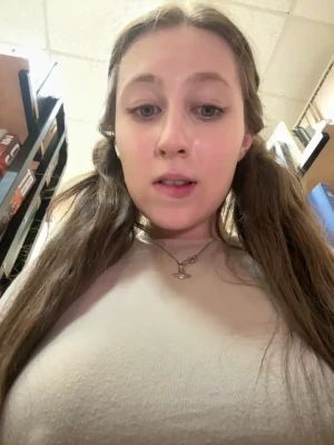 cuteperseon - waiting for u to suck on em 🥺