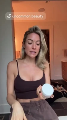kristincavallari - Some hot and wet booty close up for you to enjoy. I love the beach.