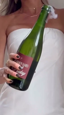 kristincavallari - Les dejé lo que tanto me piden en sus inbox 😊😊😊