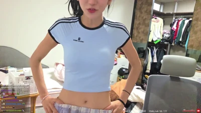 jinnytty - Hump day dick riding practice in the gym