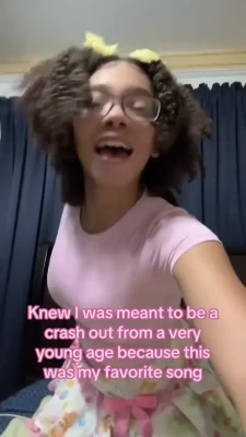 mostly.mayaa - Wanna take a sniff of these sweaty armpits?
