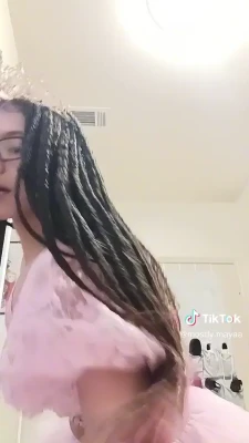 mostly.mayaa - Clown car