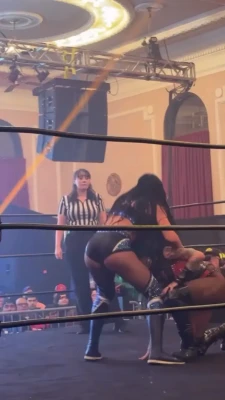 indiwrestling - Happy Monday 😘😈