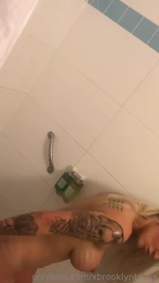 xbrooklynbluex - Thigh gap, bet your wife/gf doesn’t have a body like this ❤️