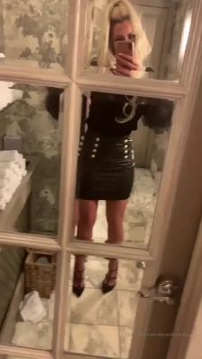 xbrooklynbluex - Tongue fuck me PLEASE!!