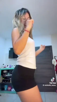 mishelle_meza_ - Measurements