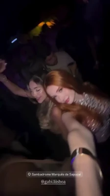 feeh_hanzen - Que rico estar acostadita 😳