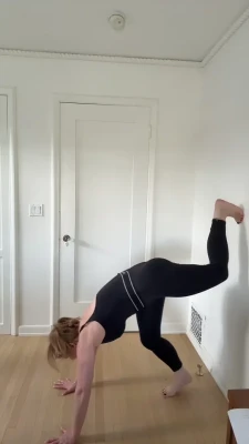 erinmoriarty - finally MONDAY🥳 yes, here on my page we cheer for monday, cause