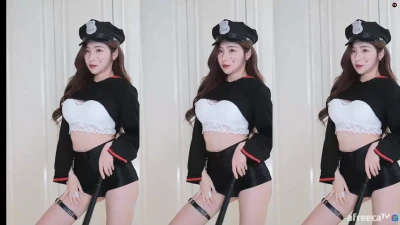 pichu - 🦋 Good morning! Thicc thighs appreciation post! 🥰