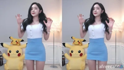pichu - J’adore ce harnais..de quoi être attachée et malmenée de partout