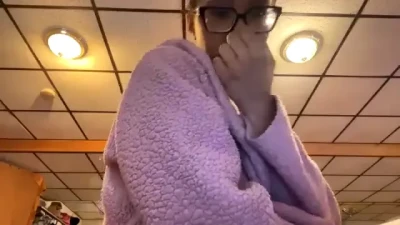 wanderlustgaal - Come here loser and bow down to goddess breezy, I want you to tell me