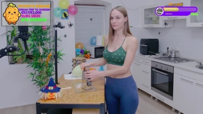 gavrilka - I do love a sexy pair of jeans and the lingerie underneath needs to