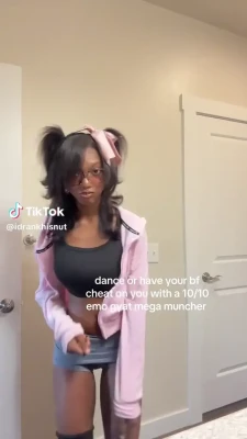 ww.princessmar - Dancing like no on is watching lol