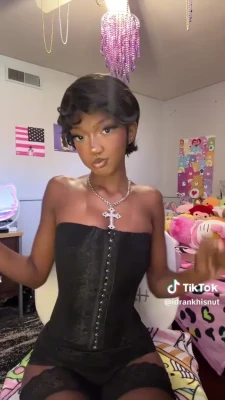 ww.princessmar - Wanna take me for a ride, cowboy? 🤠