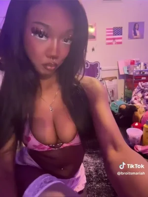 ww.princessmar - Wishing this was all cum. 💦