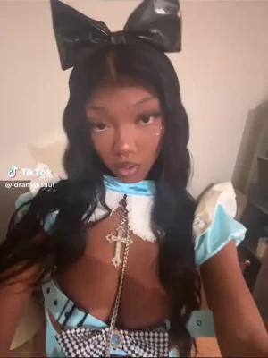 ww.princessmar - Let’s run around naked all day 😁