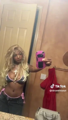 ww.princessmar - Sending a NEW TOY VIDEO to your DMs in 3, 2, 1... 🥵
