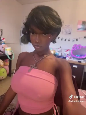 ww.princessmar - A nice start to the week for you tonight with a little dance 📍📥