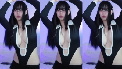 mimooon101 - Santa like you have never seen her!! Check your DM ....