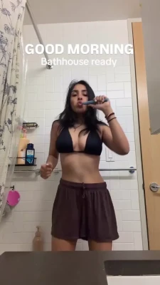 shreyachowdhary - Is this what they mean when they say “thirsty Thursday”???