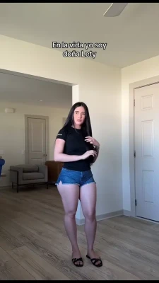 jassminabrego - Stream started at 07/26/2020 06:38 pm  Sunday shower 🚿 to wash all