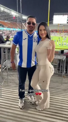 jassminabrego - Can’t fit in them jeans!