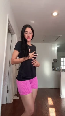 jassminabrego - Happy Hump Day my lil hellcatz 💦💧🤤🍑🍆⛲ Enjoy this