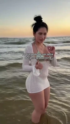 jassminabrego - Got eaten out while dressed as Princess Leia doing some gaming. My part 1