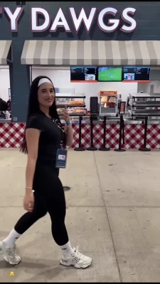 jassminabrego - Look who got new toys 👀🤍 part 1
