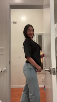 jassminabrego - Giant titties to play with