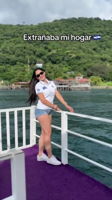 jassminabrego - Hi there😋😍 feeling playful today, wanna join me?😋😋 check