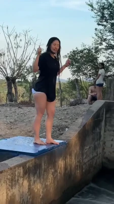 jassminabrego - Slide it down... ⬇️💦