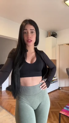 jassminabrego - My hands were busy, but they took a break to chat with you.🥵😈
