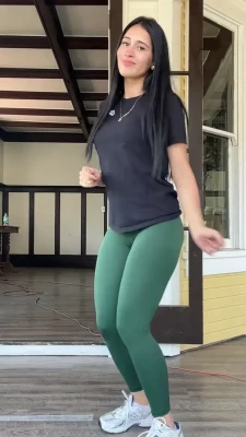 jassminabrego - Enjoy the pose