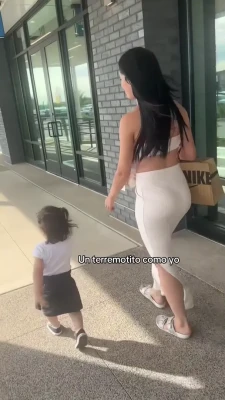 jassminabrego - 𝐇𝐎𝐓𝐓𝐄𝐒𝐓 𝐍𝐄𝐖 𝐂𝐎𝐋𝐋𝐀𝐁