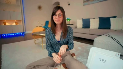 newchloe18 - Friends that you get naked with are the best kind!