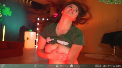 skittytv - Quick cumshot. It's getting harder to reach everyday