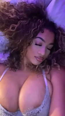reacaan - Hey guys October is my birthday month and you are the ones that makes