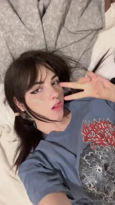 karalove21g - Good morning. Thinking about you makes me horny right now.