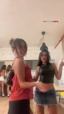 shayla.mendelsohn - Slo Mooooo Titties :)