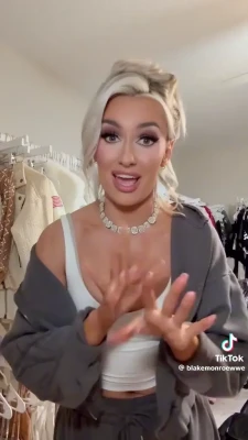 mariahmayx - Shaking and jiggling it for you ☺️💗
