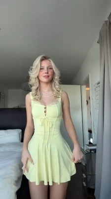 elena.zbt - 😘😘We love sharing our Naughty adventures. 😈😈 Here I am