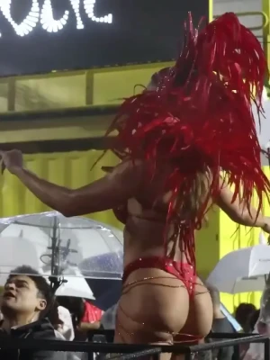 julianapaes - Hey hey !! Let’s have some fun with and spin that wheel ! Will show