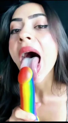 camii_laala - Make sure you tip your slut if this is your favourite part. 💗