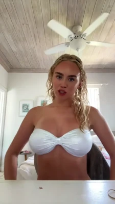 gabidavies - My favorite little slutty outfit to wear out lately😘