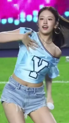 _yujin_an - ‼️Sexy new scene dropping in your DMs right now😈😻🥵💦