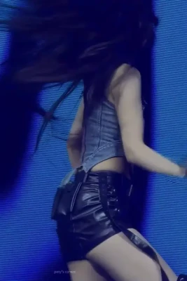 _yujin_an - 2 vids in the looney tunes set 😏my nipple look so pretty when