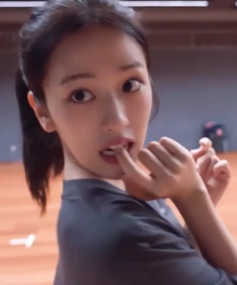 _yujin_an - Are my boobs big enough for your hands? 🙈